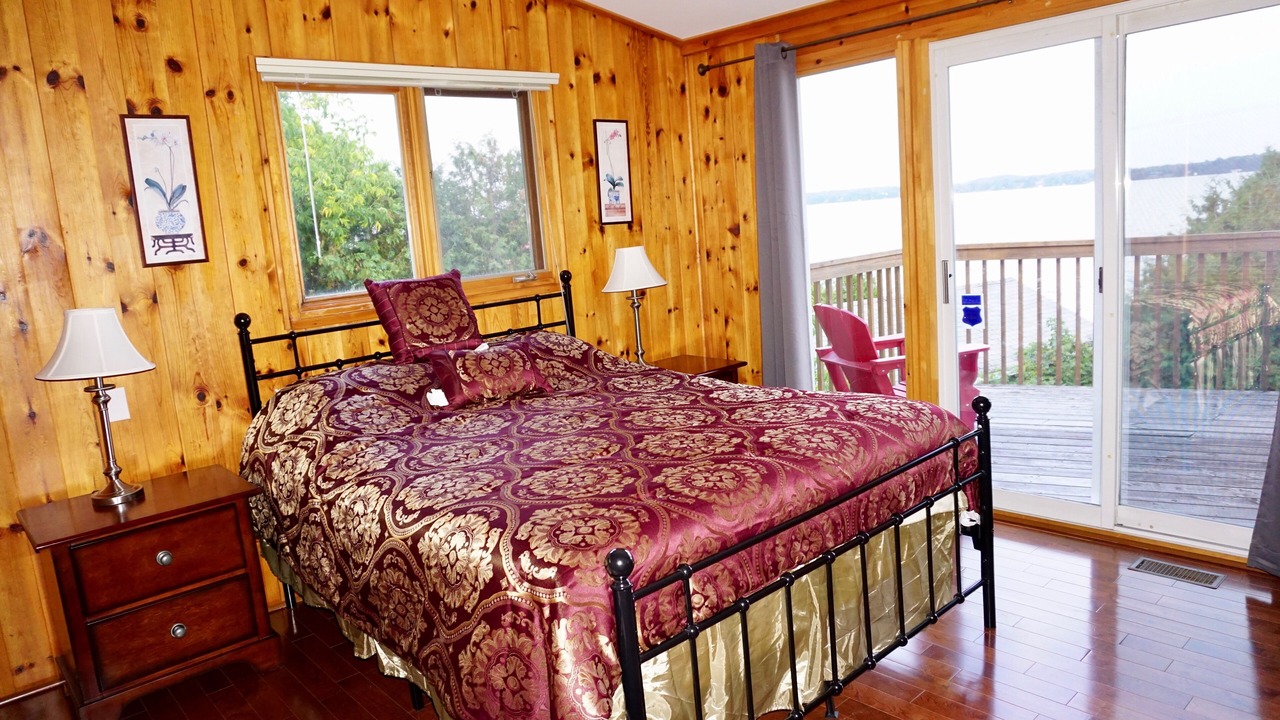 Photo of Bedroom in Kawartha Lakes