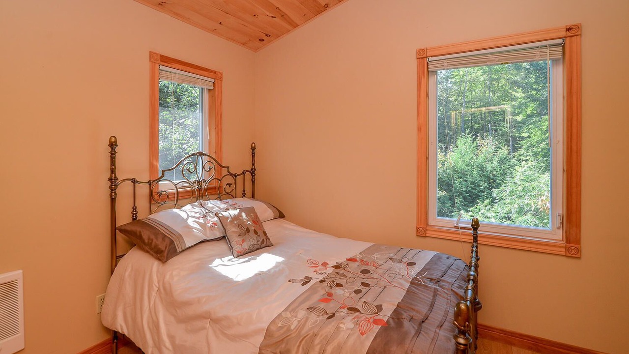 Photo of Bedroom in Arden