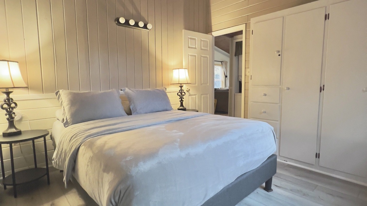 Photo of Bedroom in Breezy Point