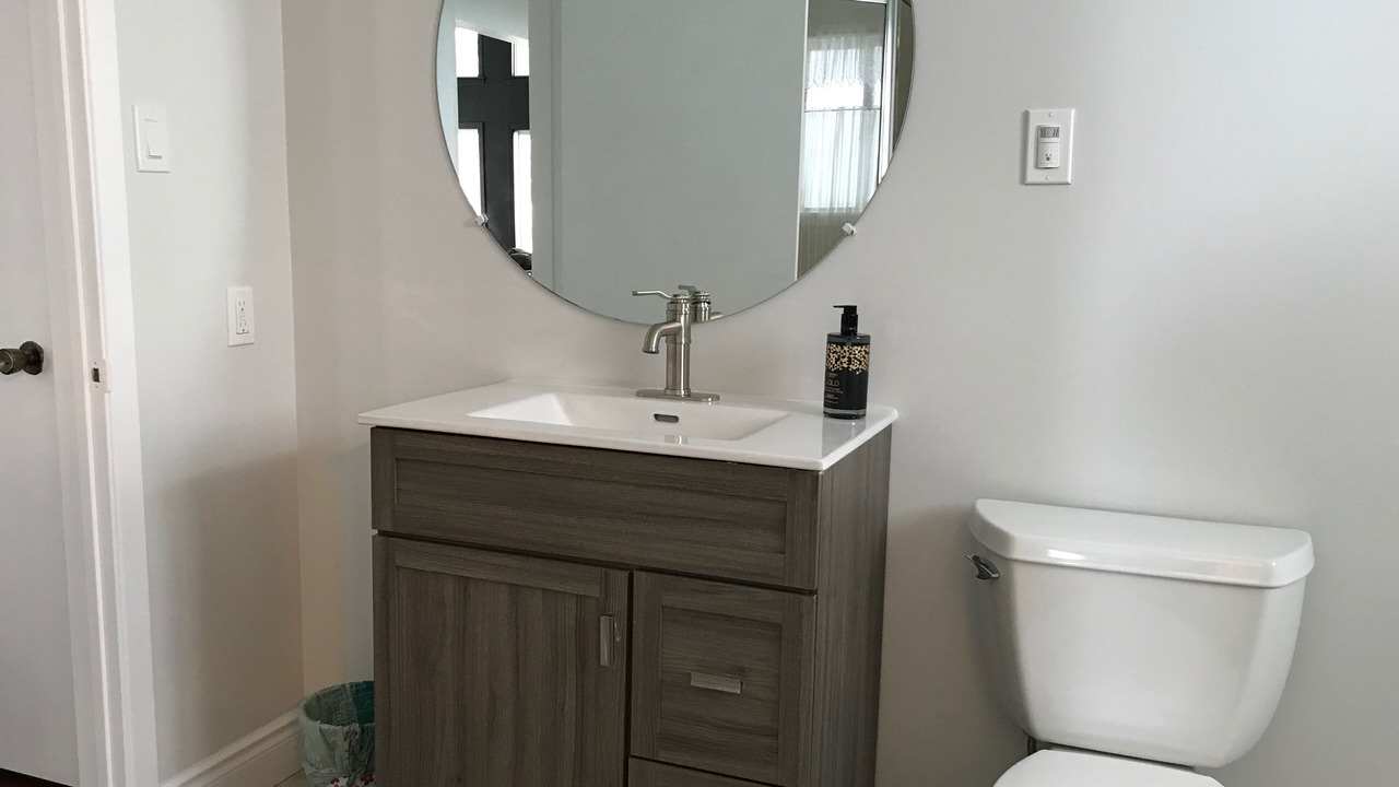 Photo of Bathroom in Cumberland Beach