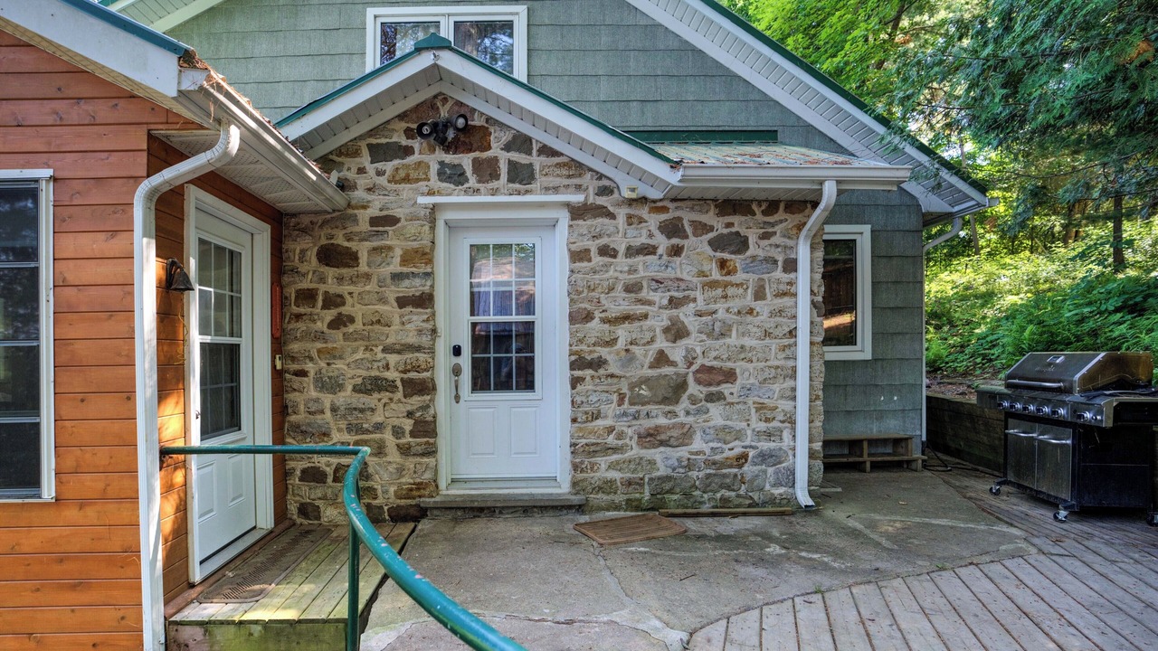 Photo of Patio Balcony in Rideau Lakes