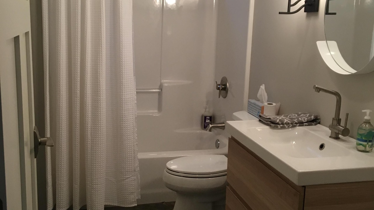 Photo of Bathroom in Palmers