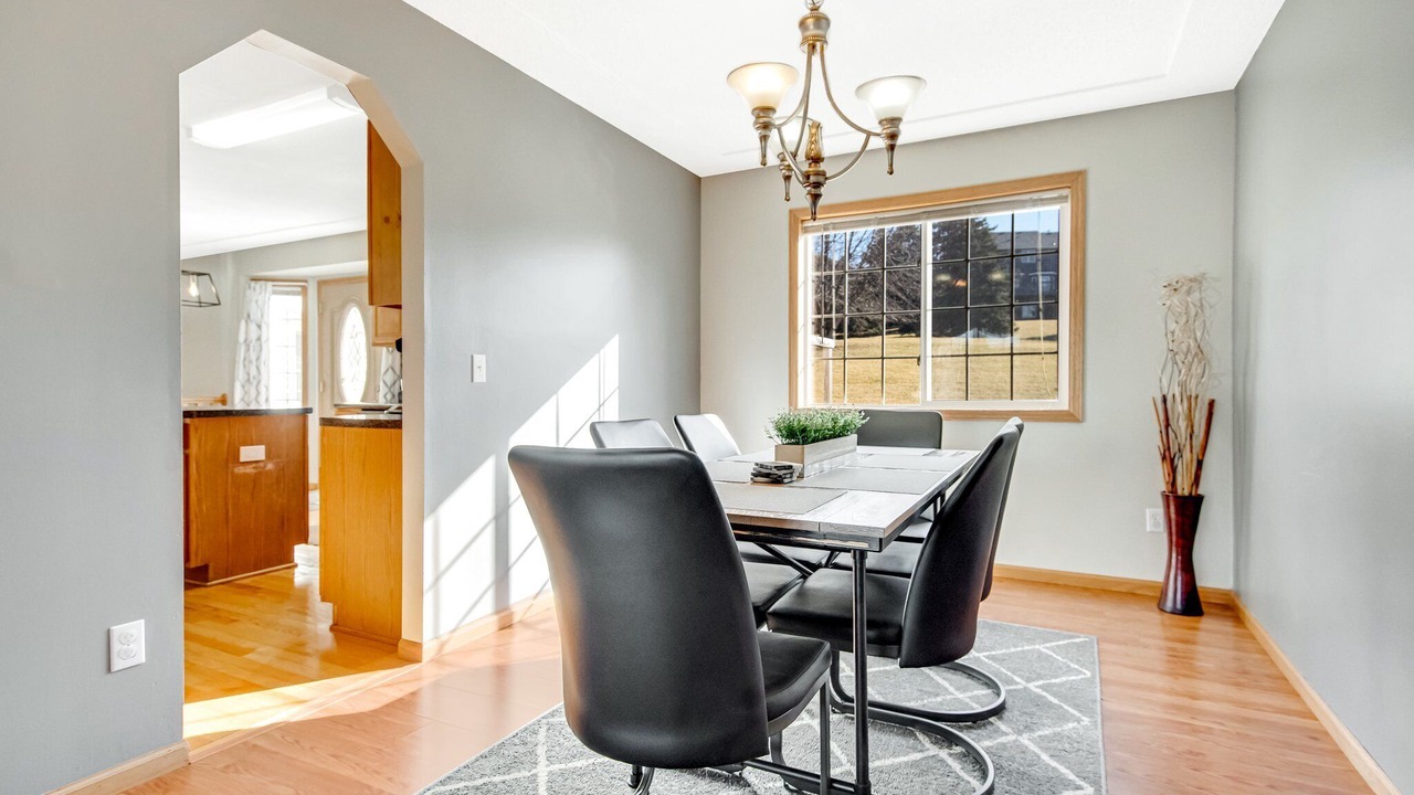 Photo of Livingroom in Chanhassen