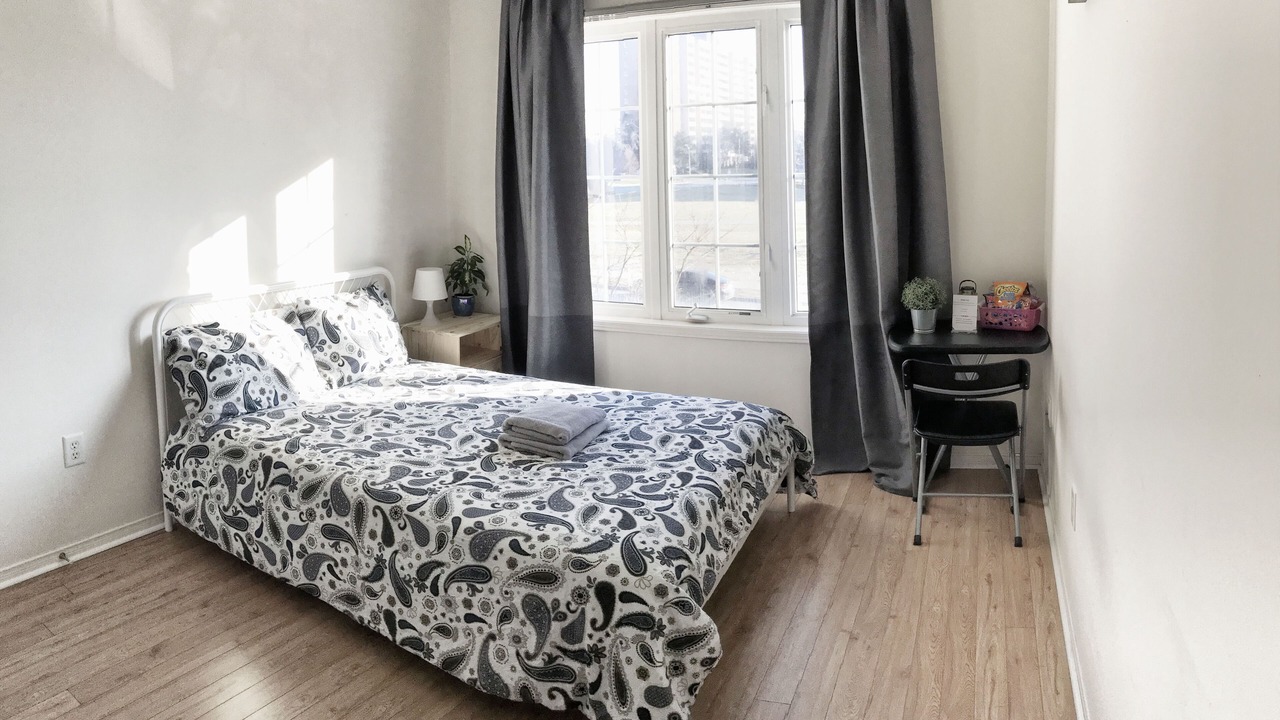 Photo of Bedroom in Village at York University