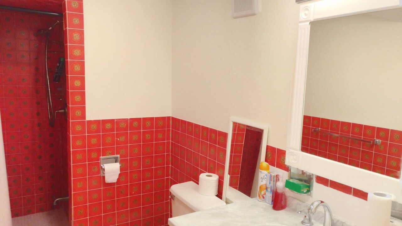 Photo of Bathroom in Bayview Woods - Steeles