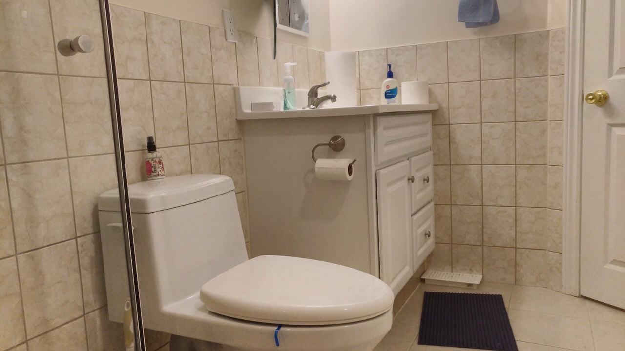 Photo of Bathroom in Bayview Woods - Steeles
