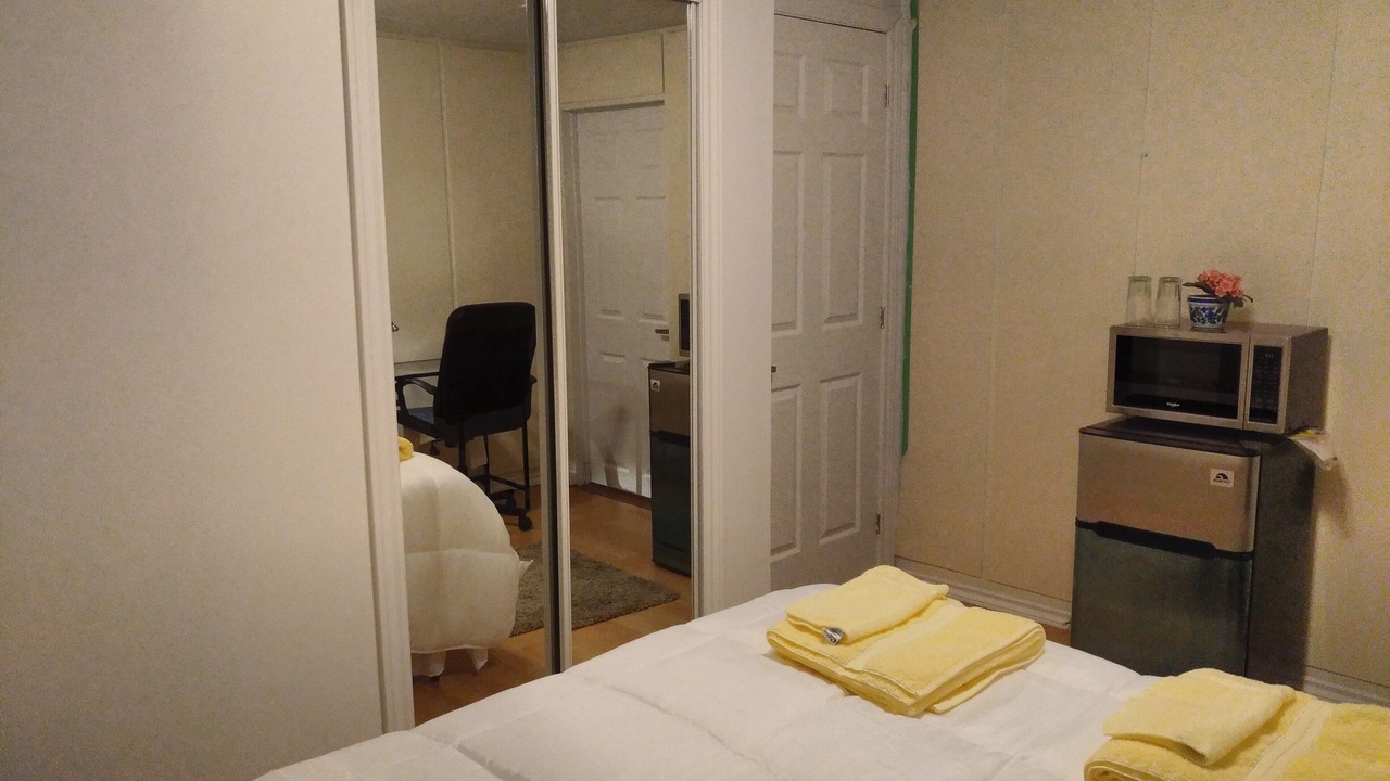 Photo of Bedroom in Bayview Woods - Steeles