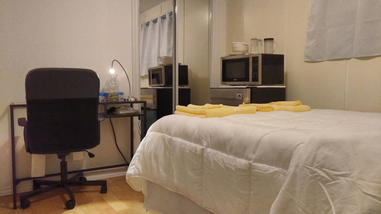 Photo of Bedroom in Bayview Woods - Steeles