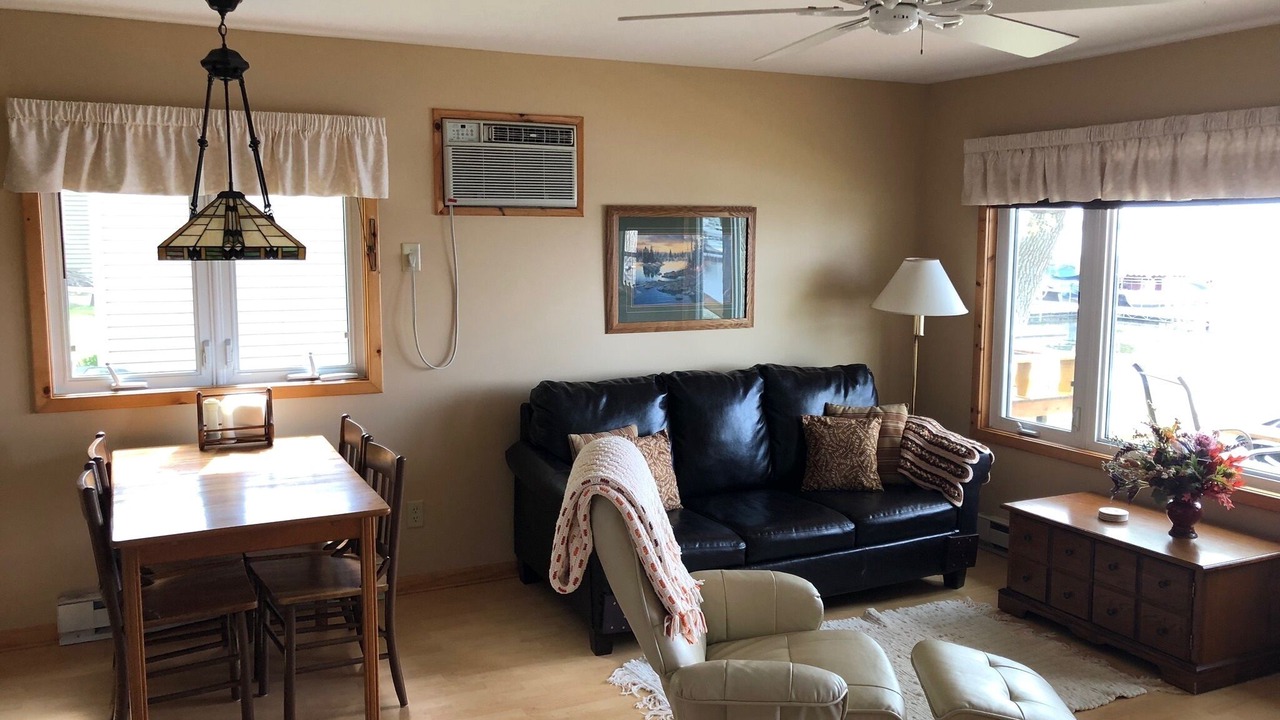 Photo of Livingroom in Miltona