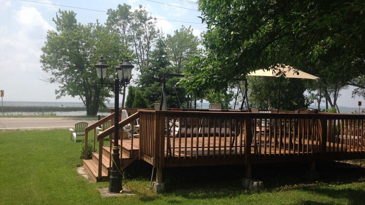 Photo of Outdoor in Brock