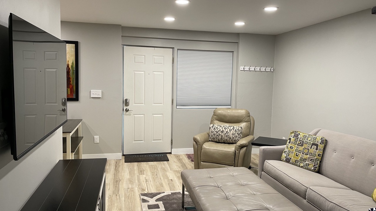 Photo of Livingroom in East Bloomington