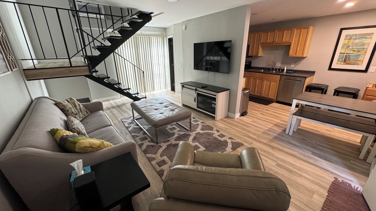Photo of Livingroom in East Bloomington