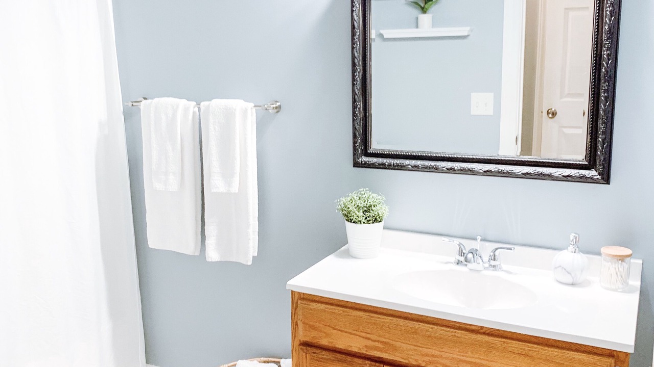 Photo of Bathroom in Audubon Park