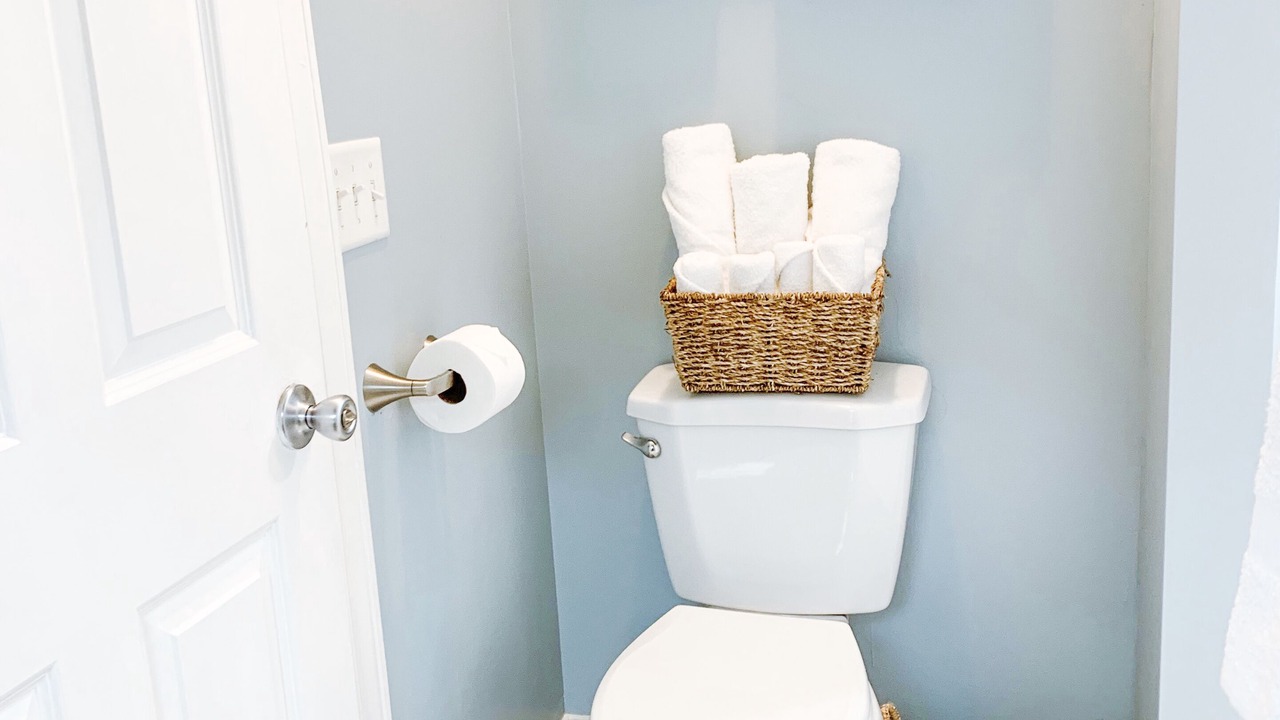 Photo of Bathroom in Audubon Park