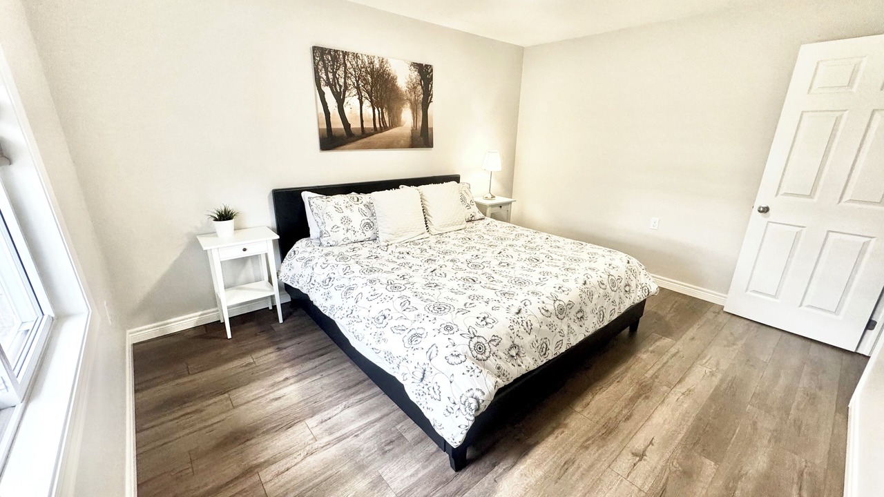 Photo of Bedroom in Crystal Beach
