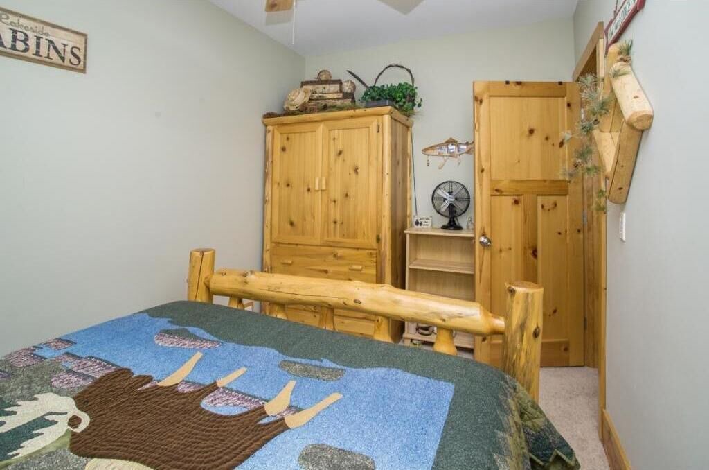 Photo of Bedroom in Clear Lake