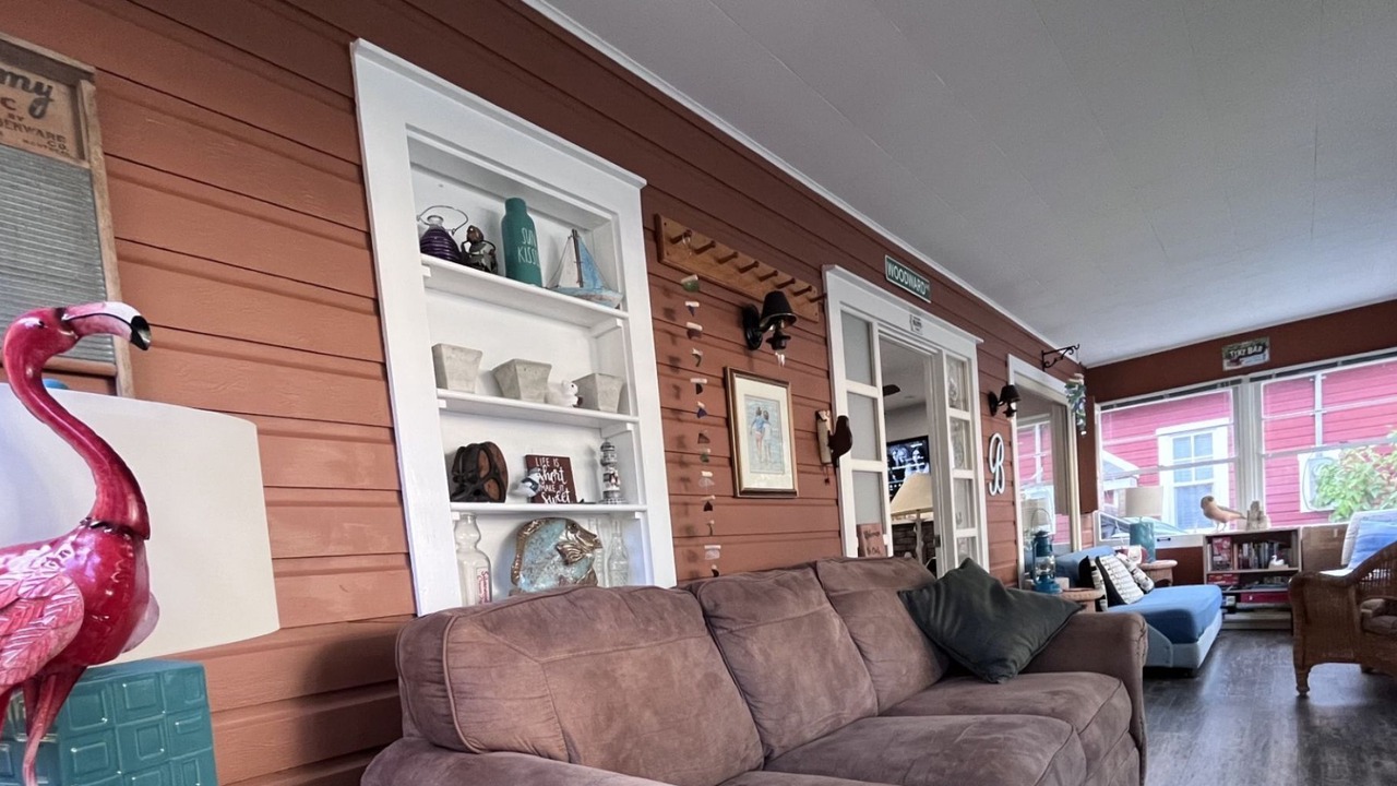 Photo of Livingroom in Grand Bend