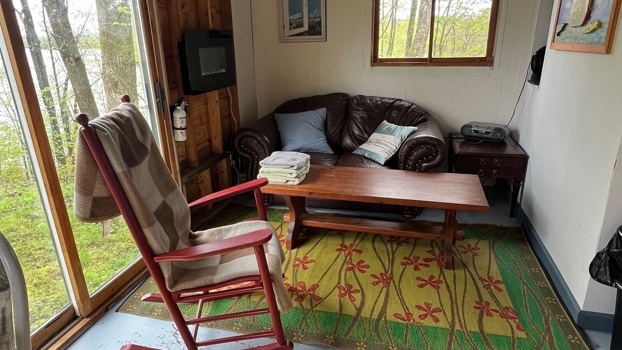 Photo of Livingroom in Leeds and the Thousand Islands