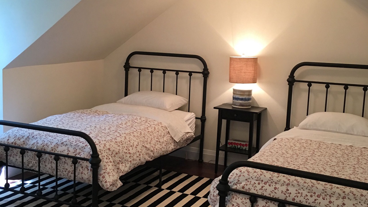 Photo of Bedroom in Trefann Court