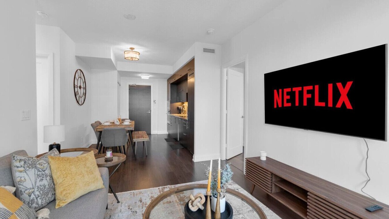 Photo of Livingroom in Willowdale