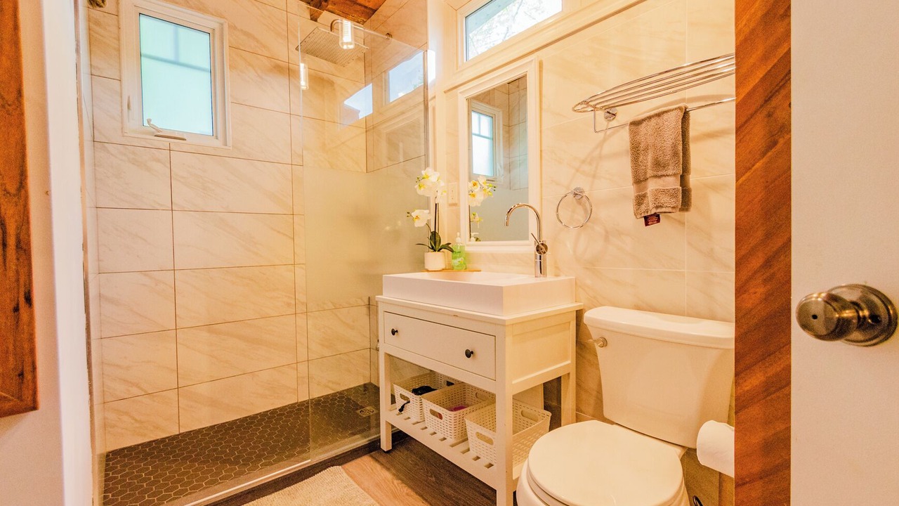 Photo of Bathroom in Port Colborne