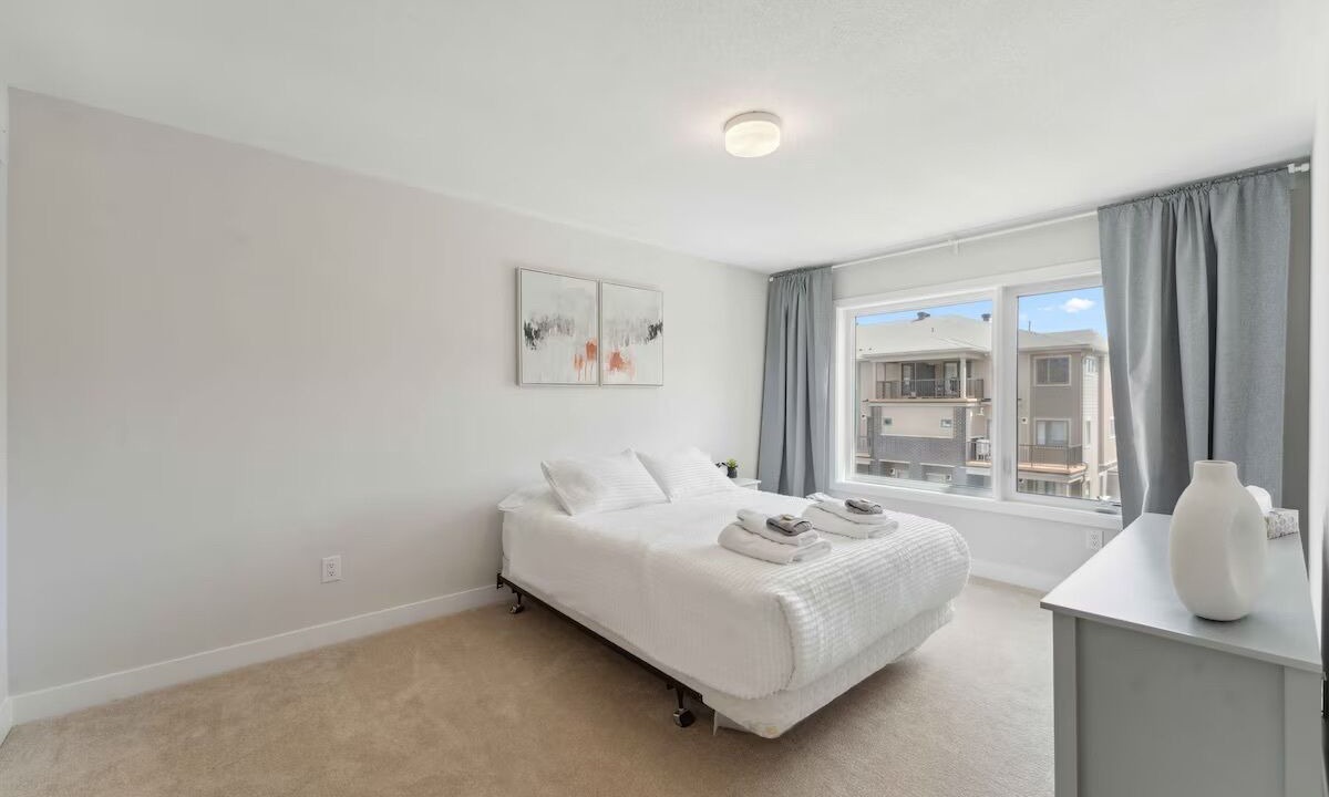 Photo of Bedroom in Ottawa Division