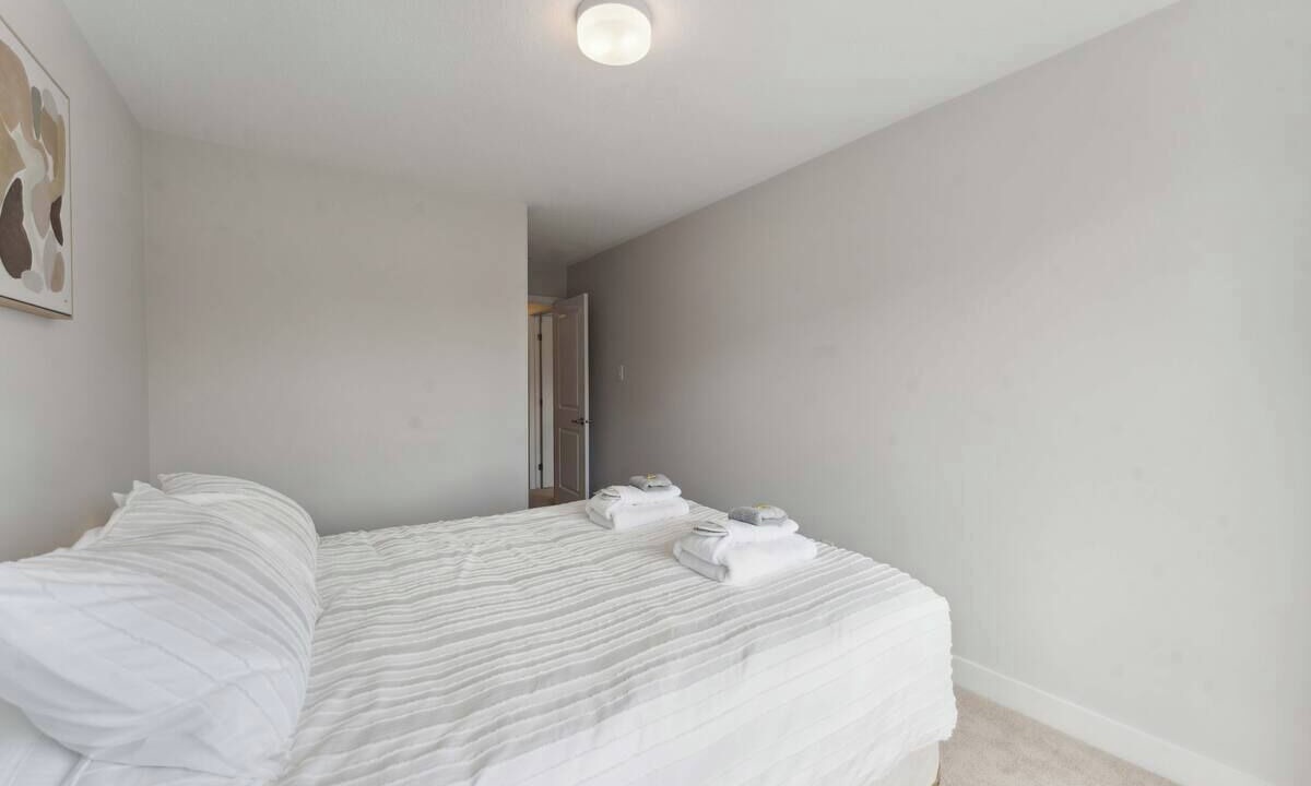 Photo of Bedroom in Ottawa Division