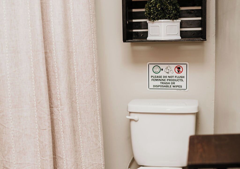 Photo of Bathroom in Motley