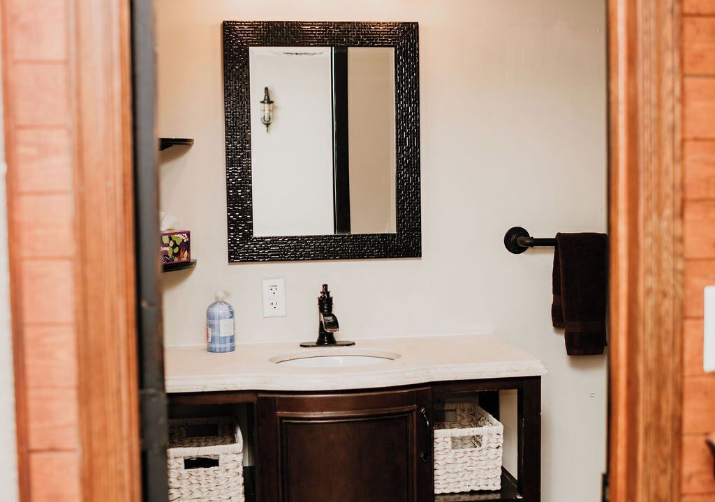 Photo of Bathroom in Motley