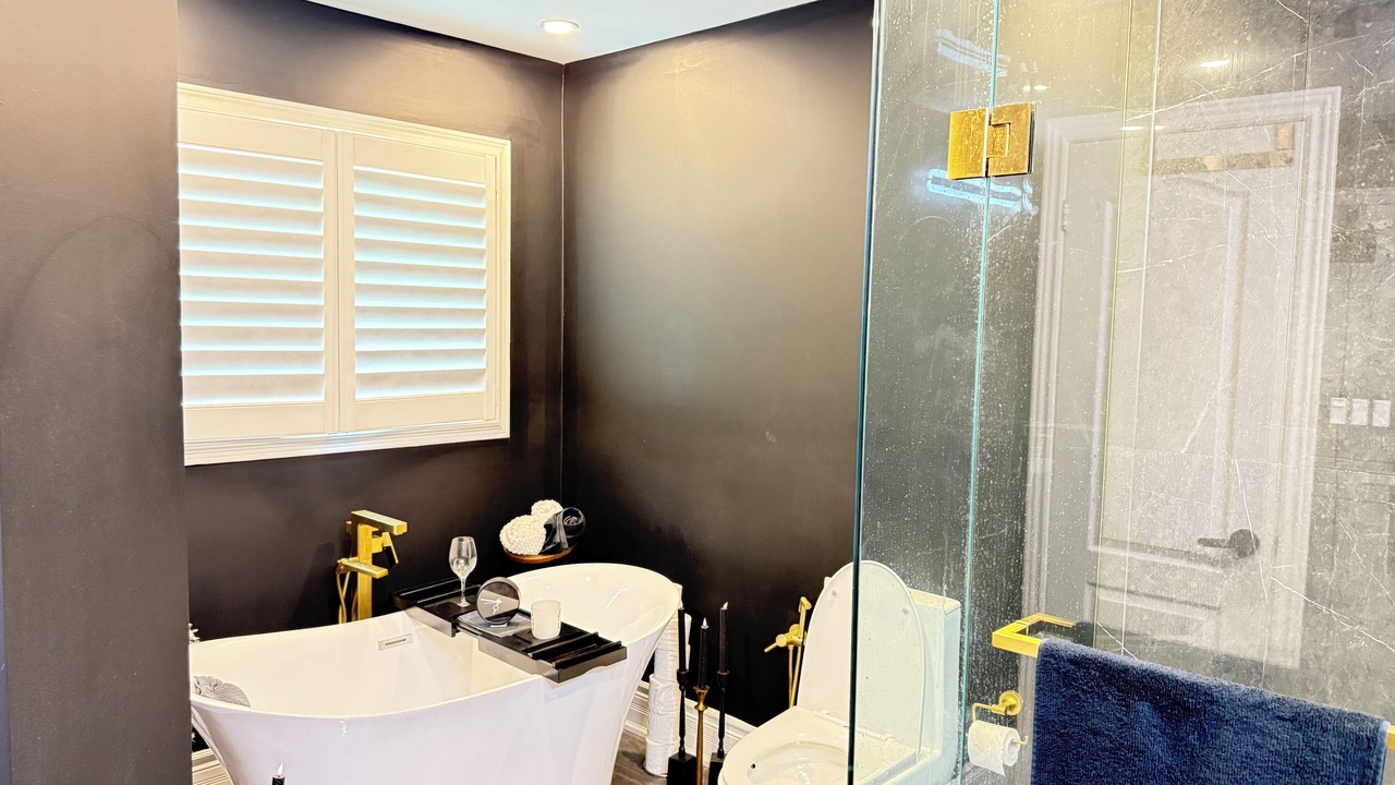 Photo of Bathroom in Churchill Meadows