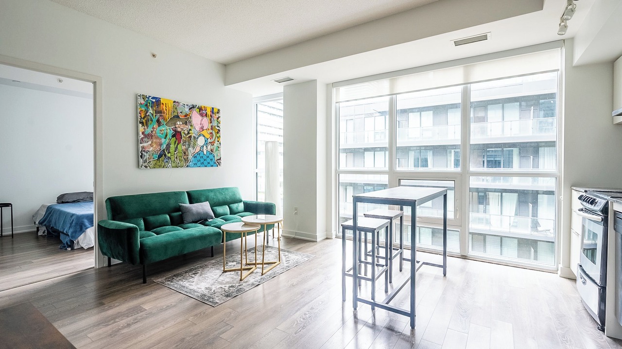 Photo of Livingroom in Bay Cloverhill