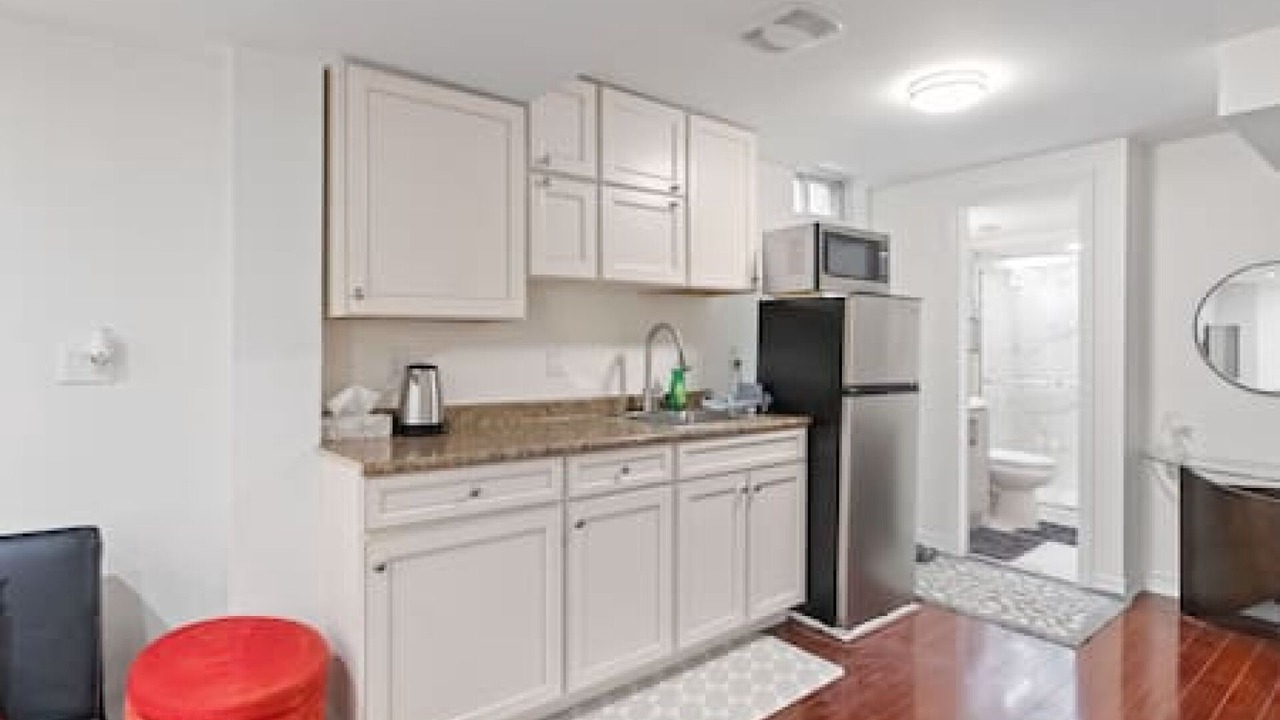 Photo of Kitchen in Central Erin Mills