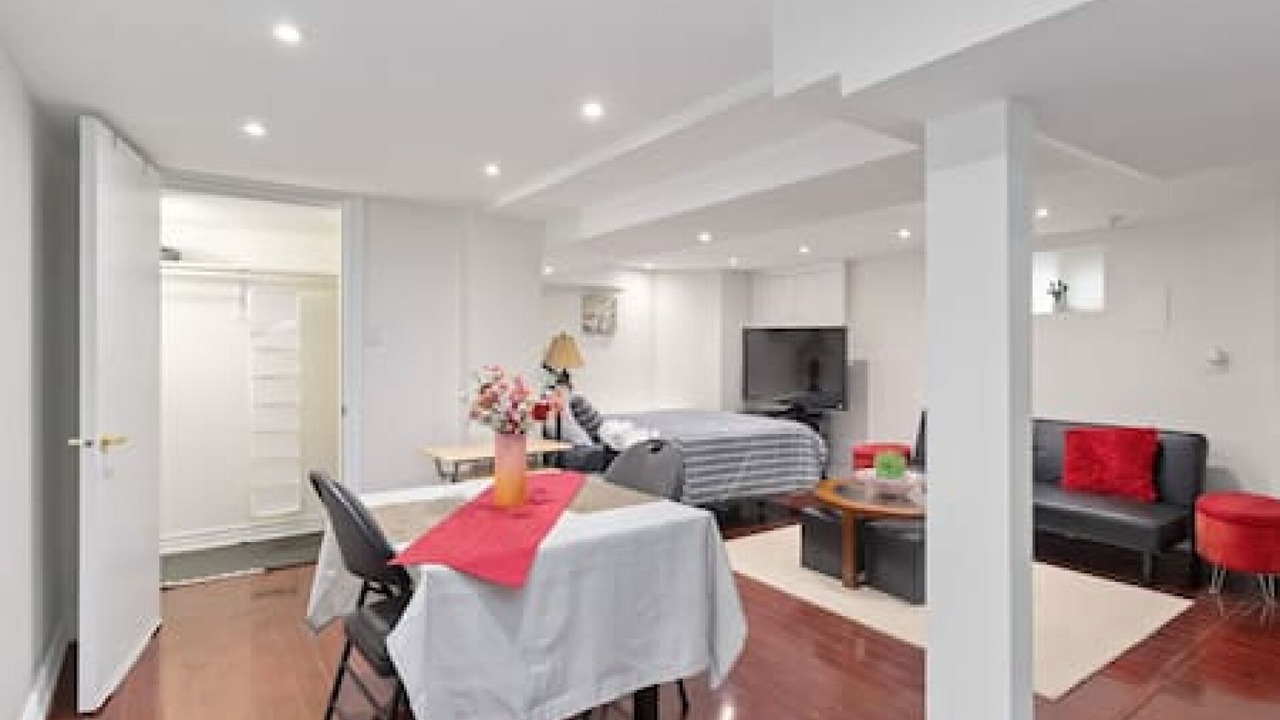Photo of Bedroom in Central Erin Mills