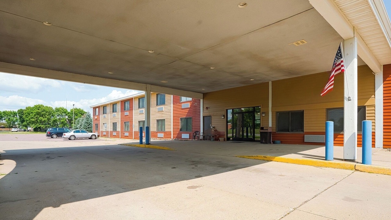 Photo of Outdoor in Redwood Falls