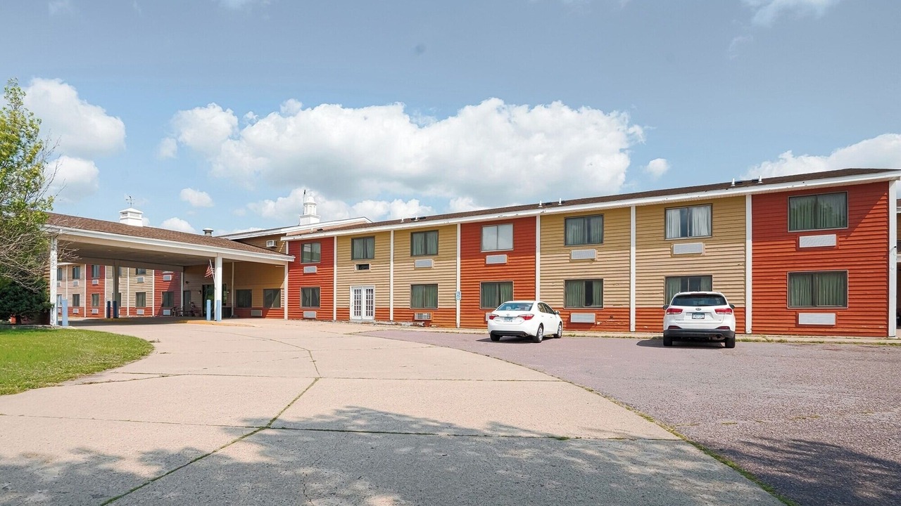 Photo of Outdoor in Redwood Falls