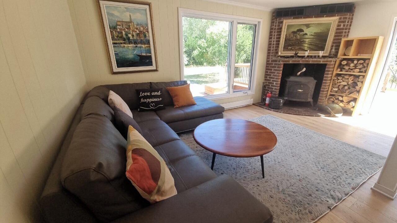 Photo of Livingroom in North Glengarry