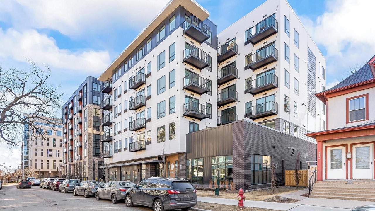 Photo of Outdoor in Lowry Hill East