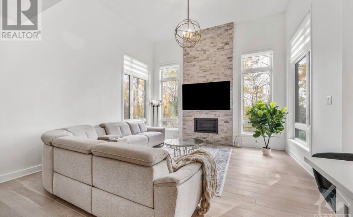 Photo of Livingroom in Kemptville