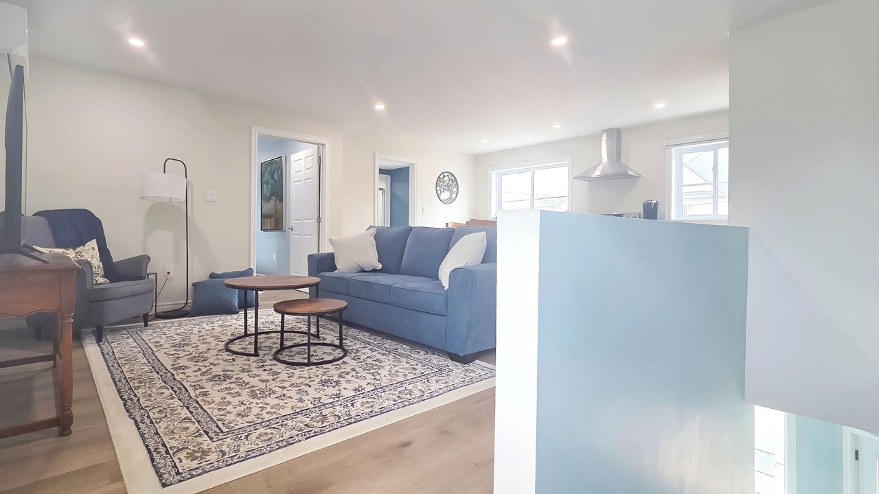 Photo of Livingroom in Chatham-Kent