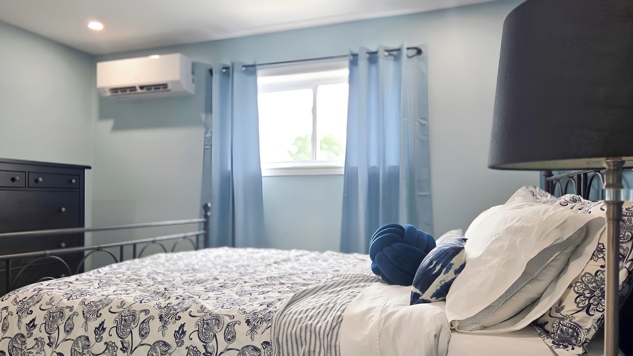 Photo of Bedroom in Chatham-Kent