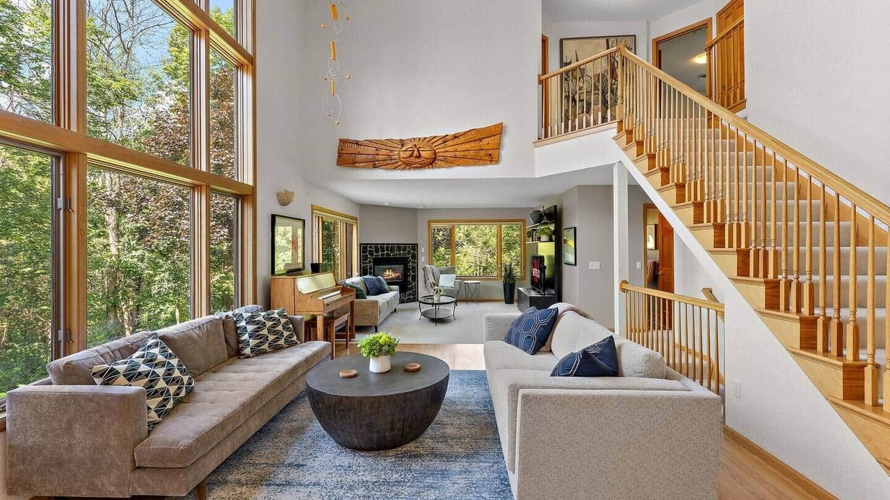 Photo of Livingroom in Dayton