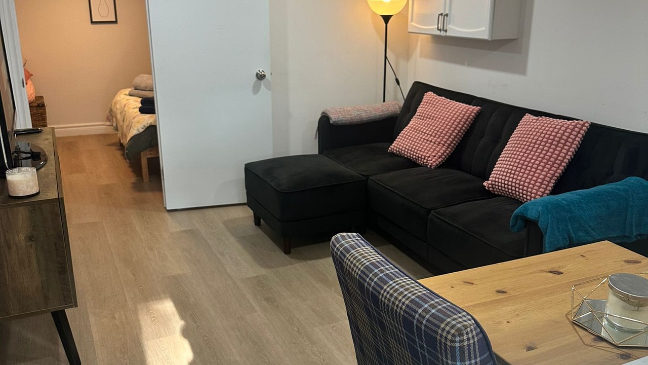 Photo of Livingroom in Upper Beaches