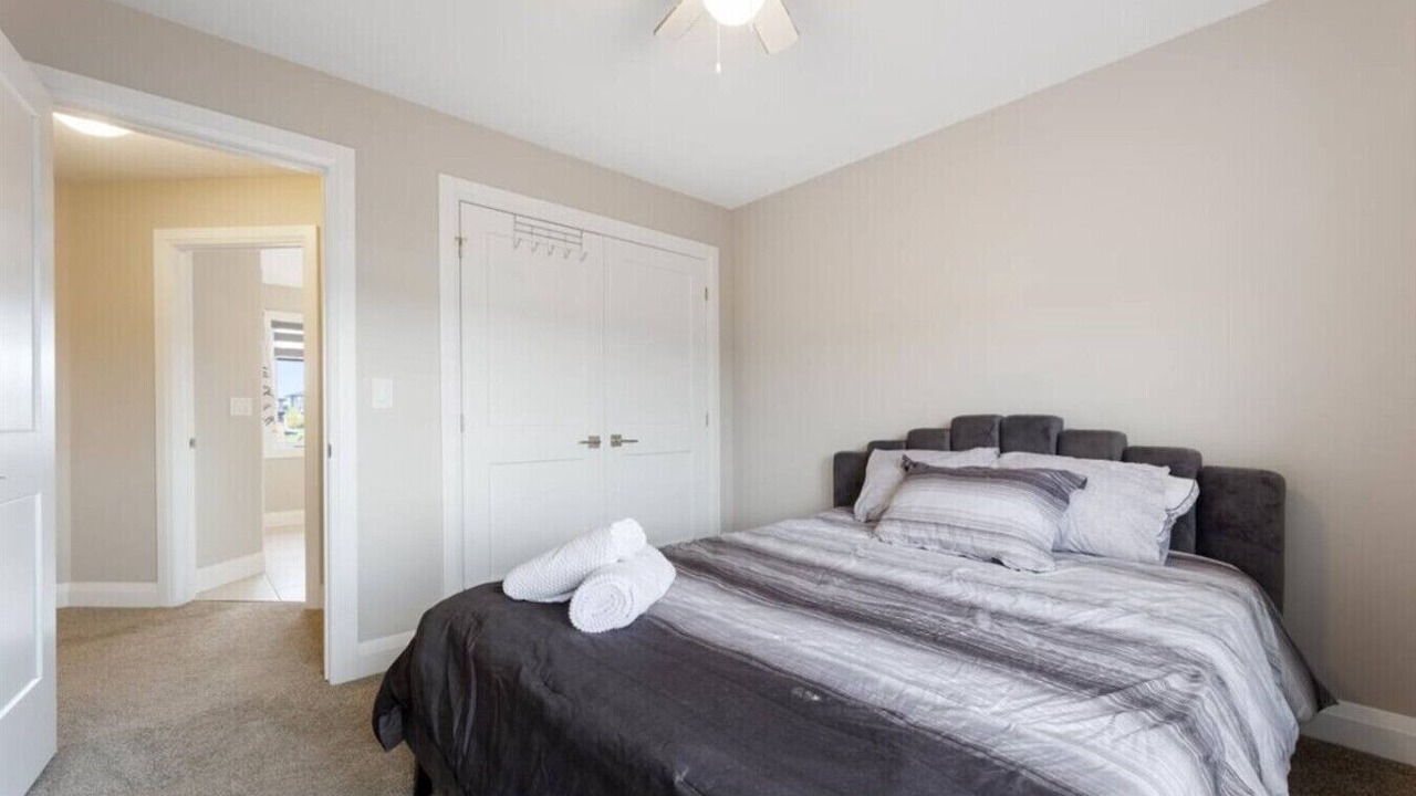Photo of Bedroom in Colborne