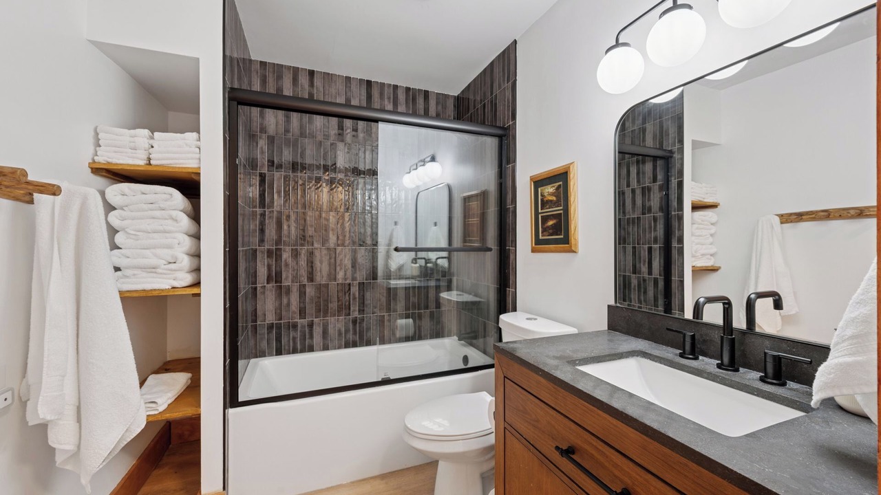 Photo of Bathroom in Clear Lake