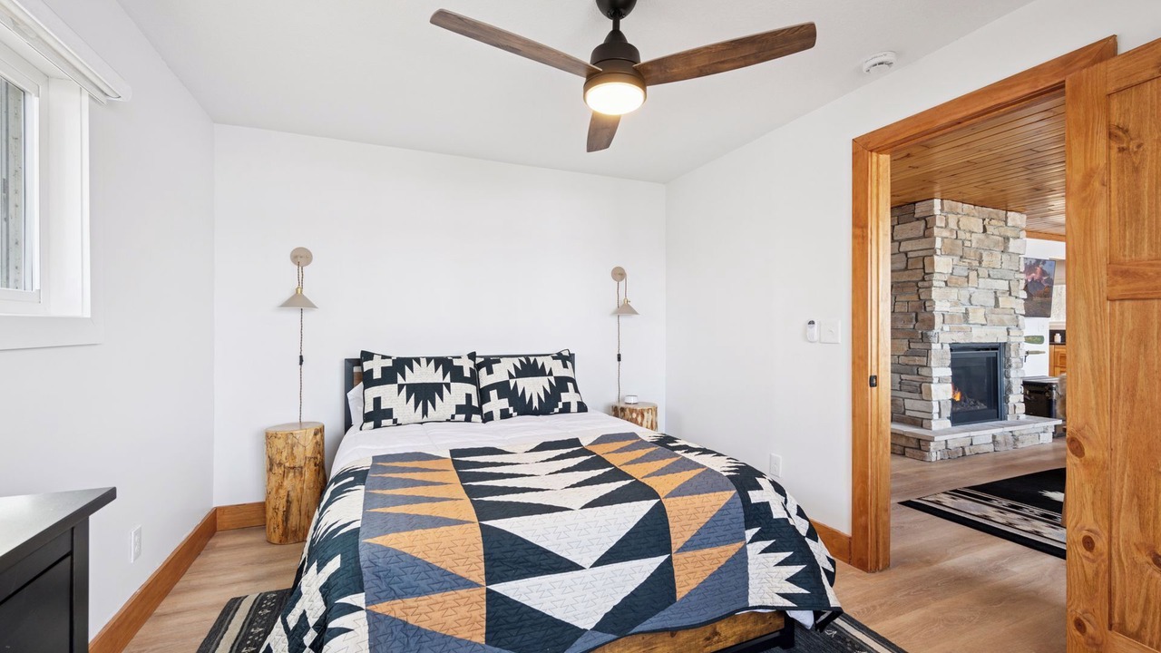 Photo of Bedroom in Clear Lake