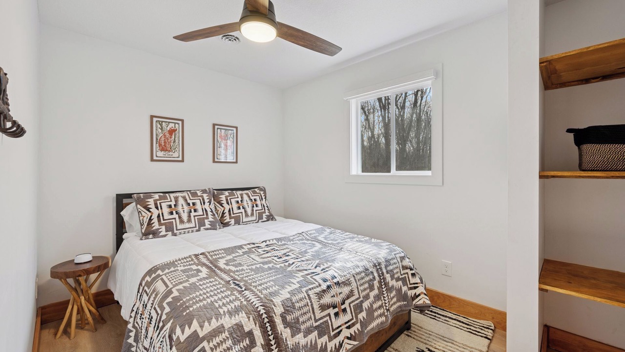 Photo of Bedroom in Clear Lake