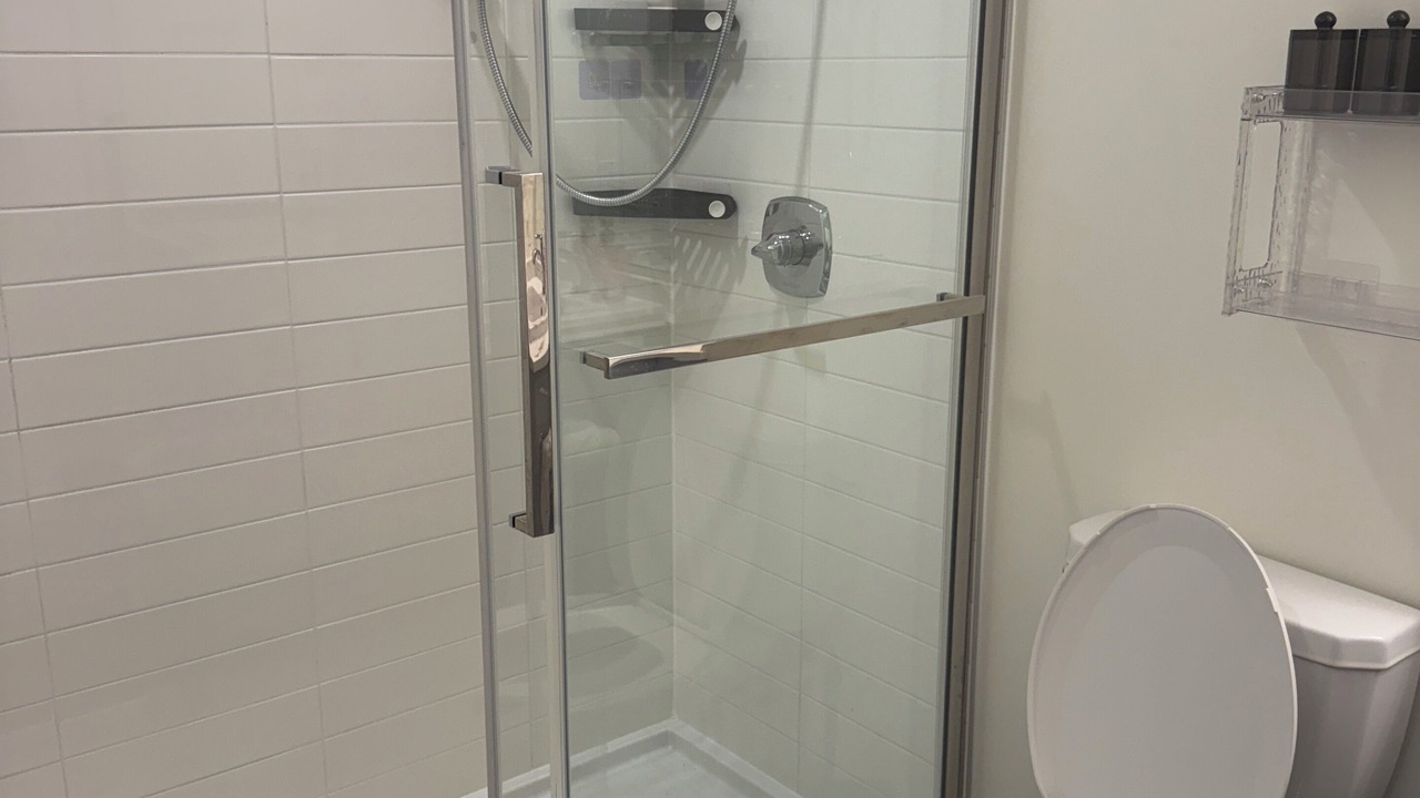 Photo of Bathroom in Ledbury - Heron Gate - Ridgemont - Elmwood