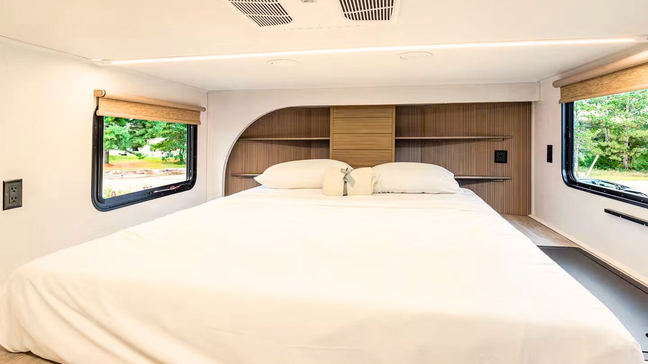 Photo of Bedroom in Big Lake