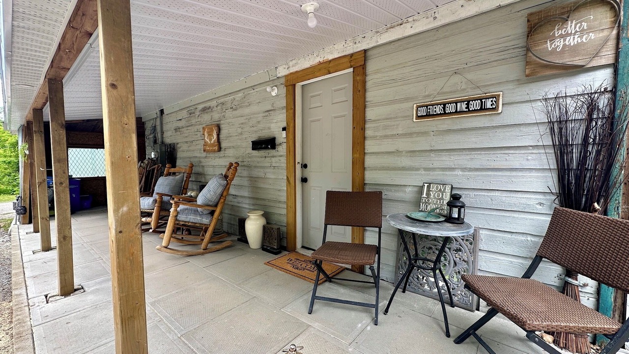 Photo of Patio Balcony in Eganville