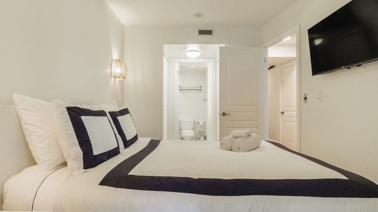 Photo of Bedroom in Financial District